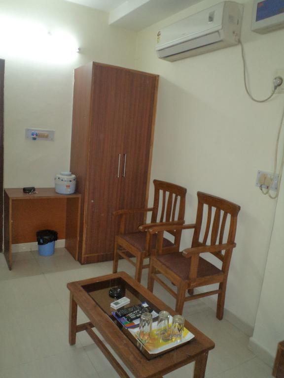 Hotel Umang Lucknow Extérieur photo
